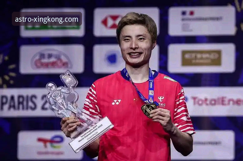 石宇奇亚锦赛夺冠深度评测：星空体育平台见证国羽男单八年冠军荒终结